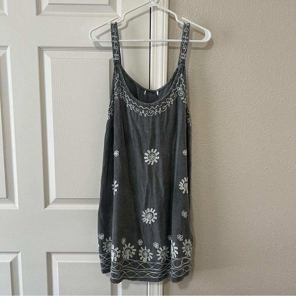 Daisy Island Boho Embroidered Gray Tank Dress
